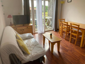 Maisonnette avec terrasse village vacances, Draps en option